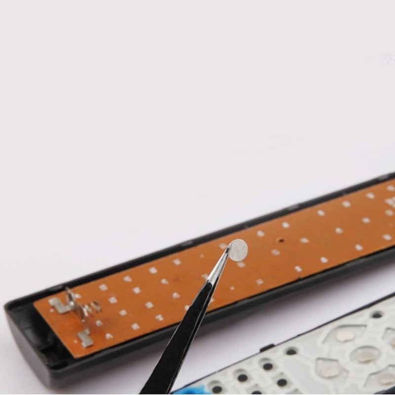 Electronics Repair At Home - Uzaktan kumanda düğmesi iletken bant yaması
